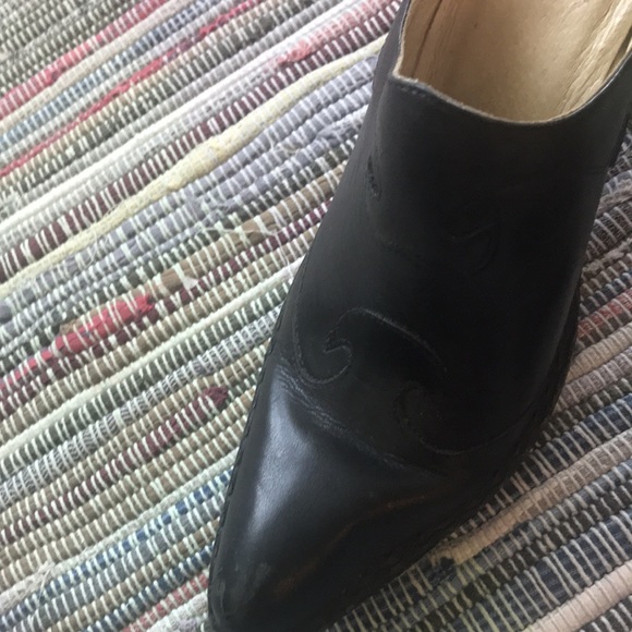 EUC Black FRYE Phoenix Western Stack Heel Mule 7.5 - Picture 8 of 8